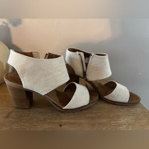 TOMS EUC Sandal Heels